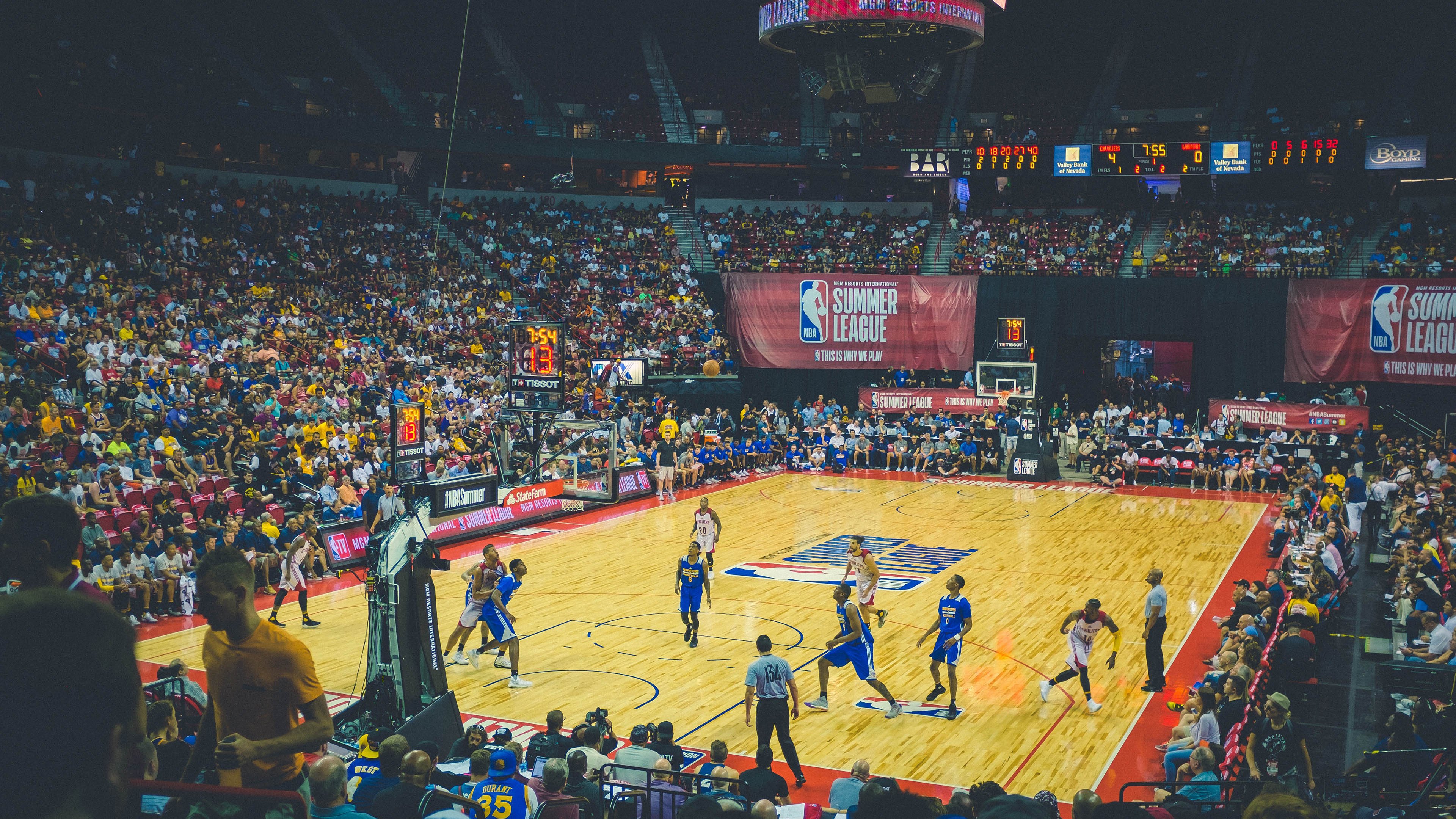 国际泳联宣布对多名运动员实施禁赛 风波再起引发体坛震荡