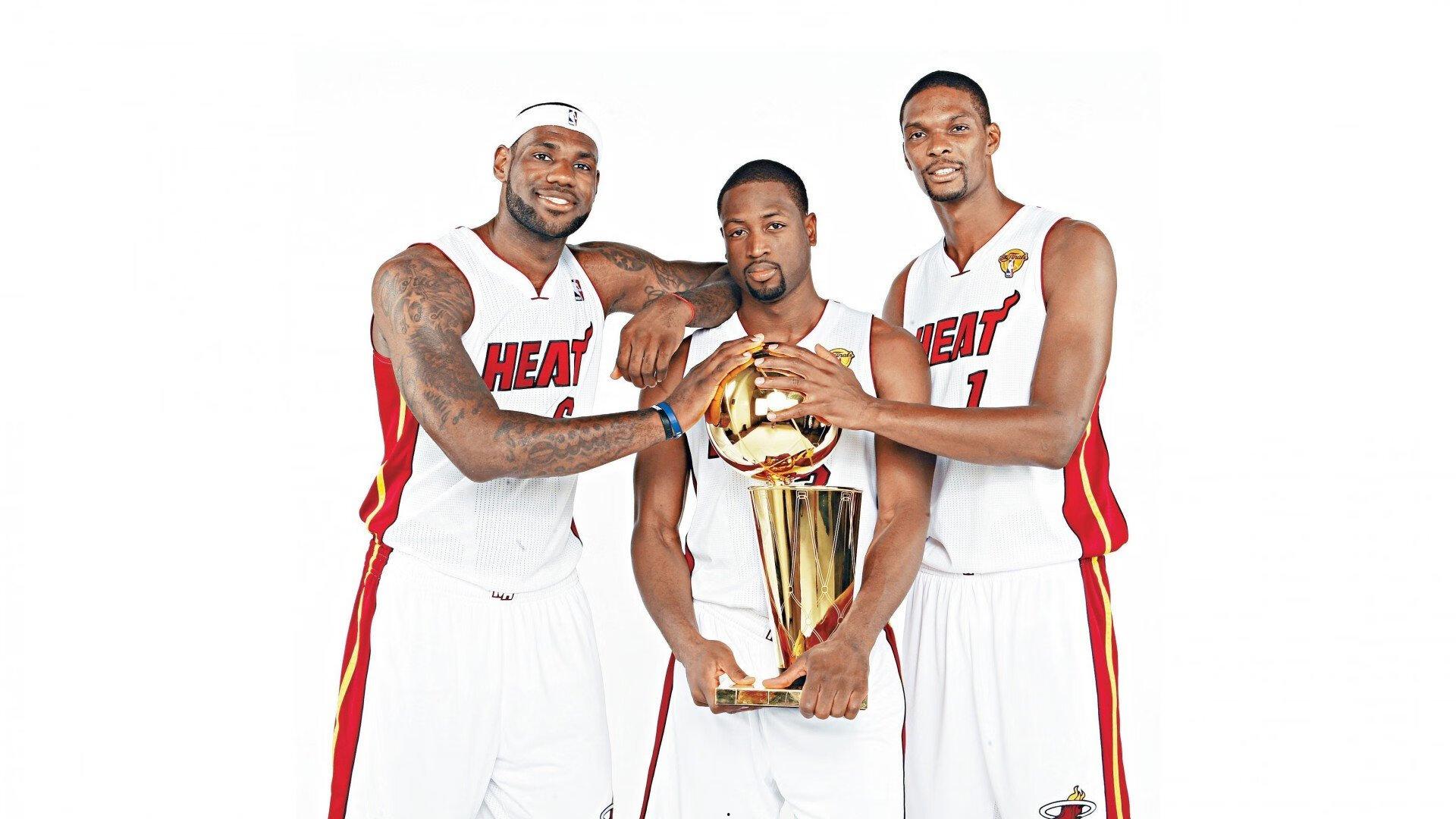 三对三黄金联赛总决赛战袍与专属奖杯震撼亮相 巅峰对决一触即发